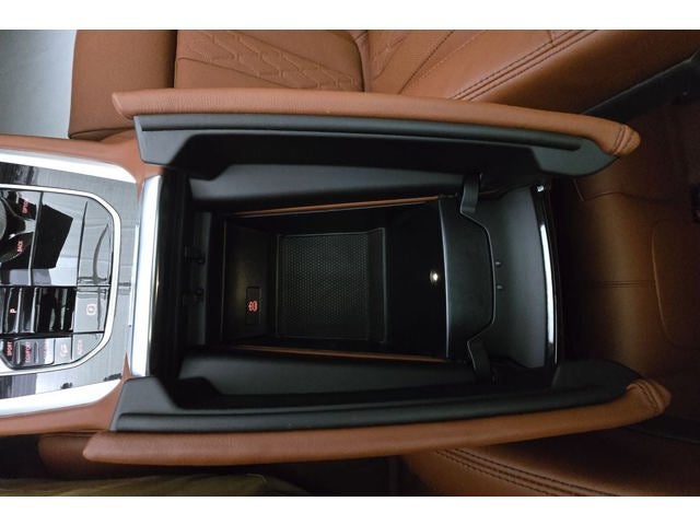 2027 BMW X6 xDrive40i
