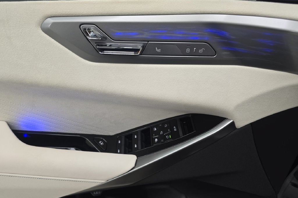 2027 BMW X5 40 xDrive