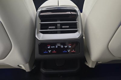 2027 BMW X5 40 xDrive
