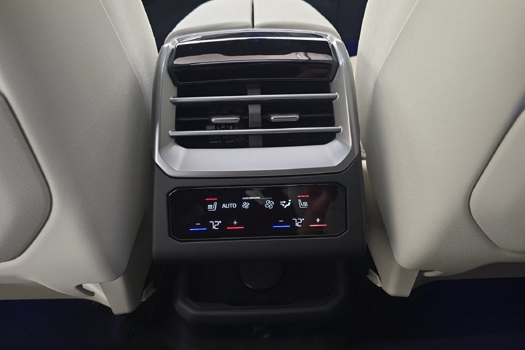 2027 BMW X5 40 xDrive