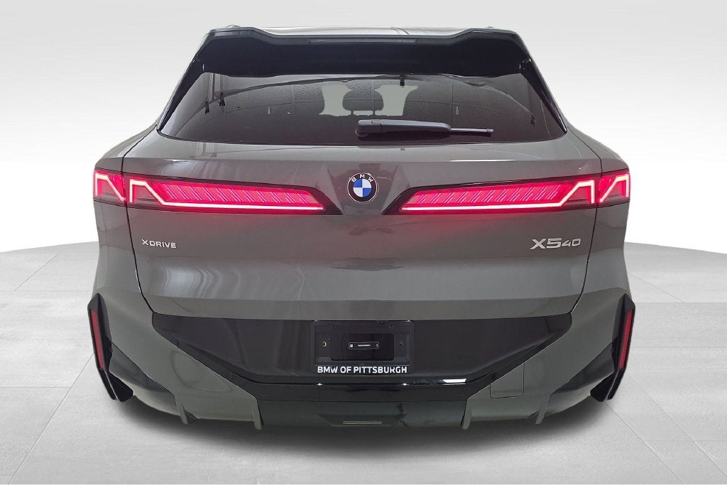 2027 BMW X5 40 xDrive