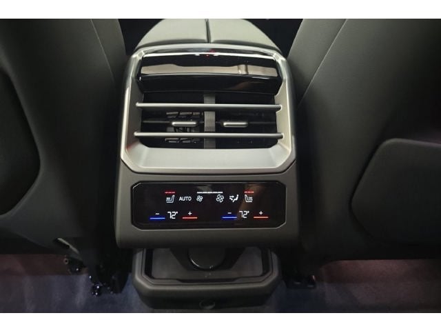 2027 BMW X5 40 xDrive