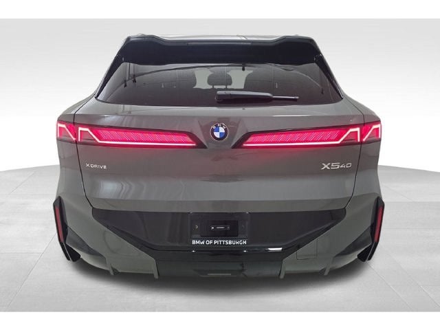 2027 BMW X5 40 xDrive