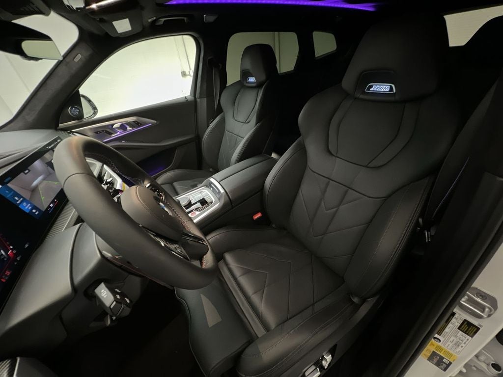 2023 BMW XM Base