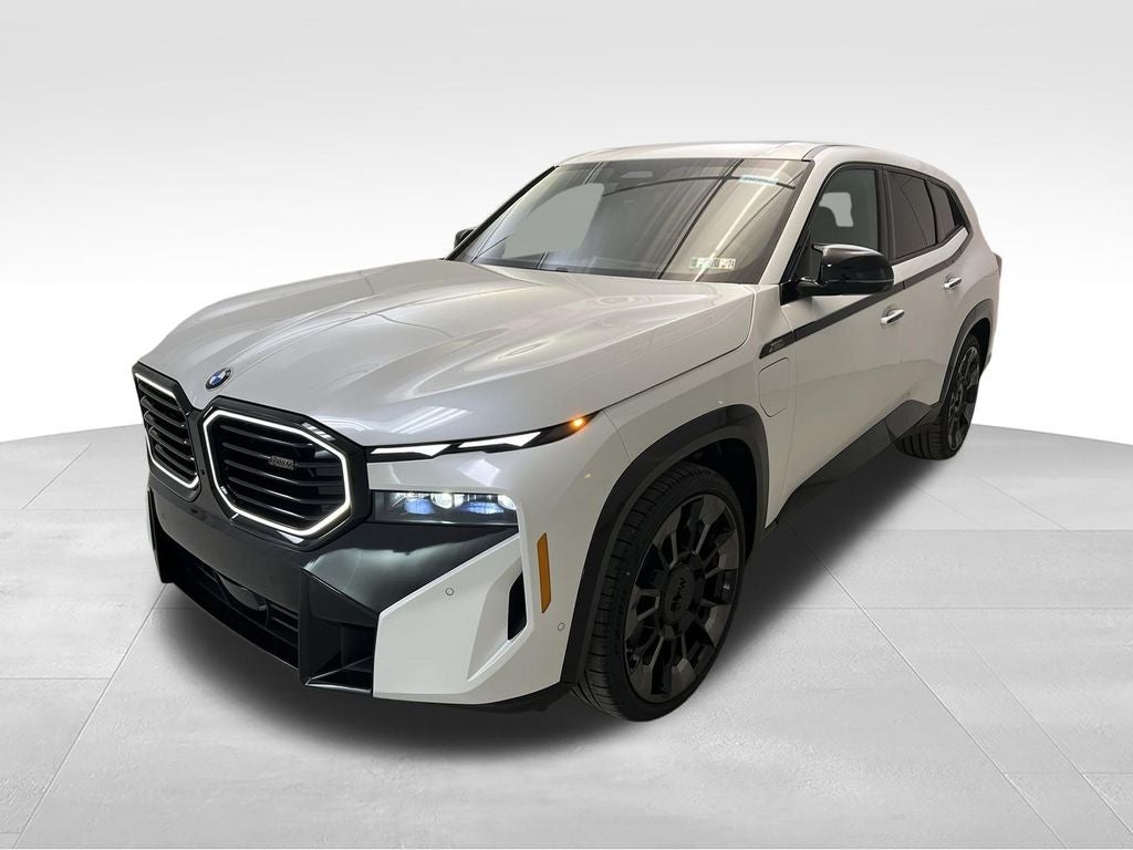 2023 BMW XM Base
