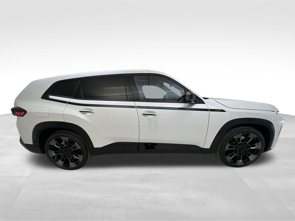 2023 BMW XM Base