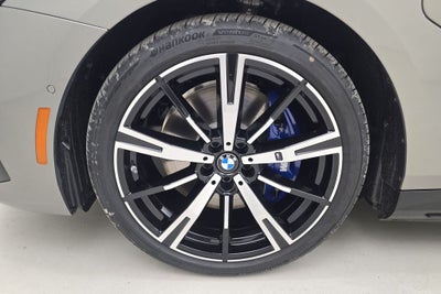 2027 BMW 550e 550e xDrive