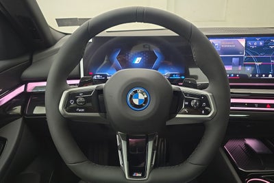 2027 BMW 550e 550e xDrive