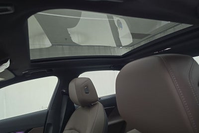 2027 BMW 550e 550e xDrive