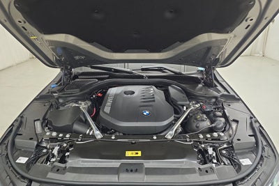 2027 BMW 550e 550e xDrive