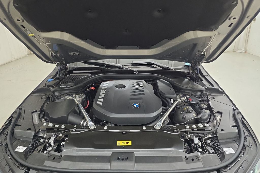 2027 BMW 550e 550e xDrive