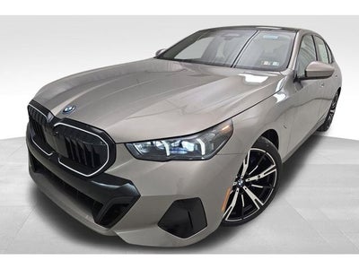 2027 BMW 550e 550e xDrive