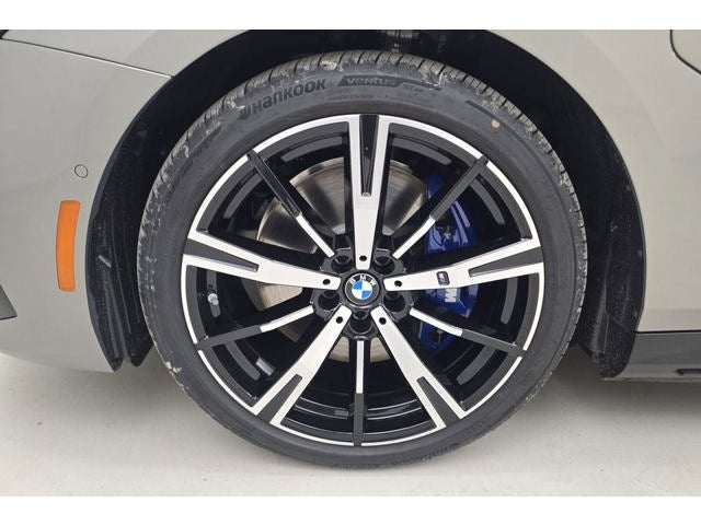 2027 BMW 550e 550e xDrive