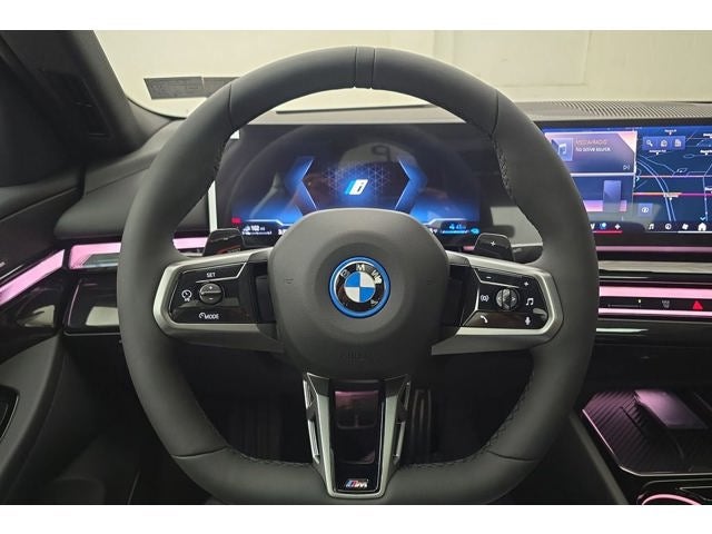 2027 BMW 550e 550e xDrive