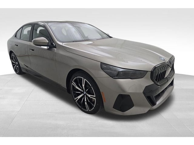 2027 BMW 550e 550e xDrive
