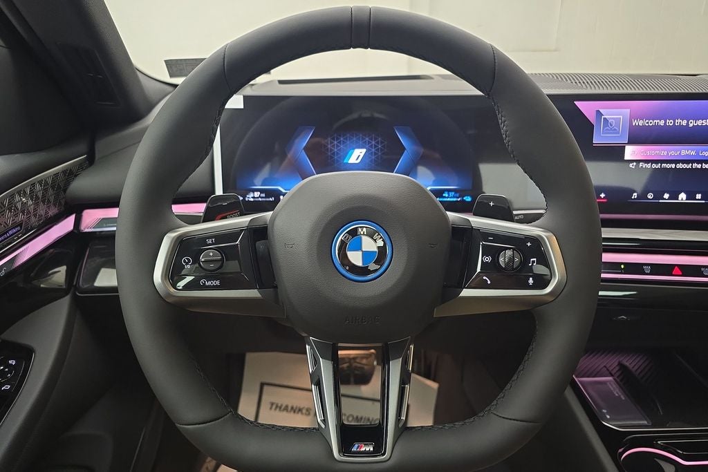 2027 BMW 550e 550e xDrive