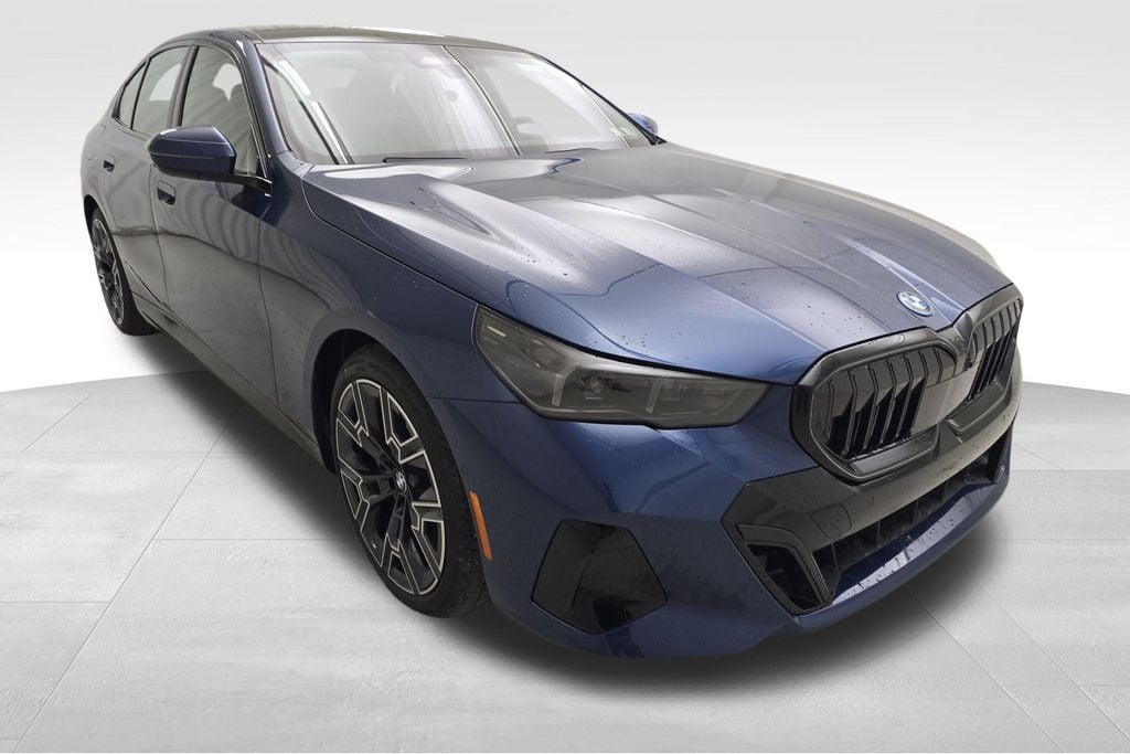 2027 BMW 550e 550e xDrive