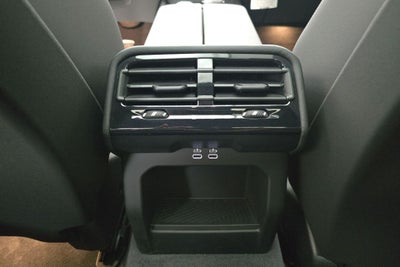 2027 BMW 550e 550e xDrive
