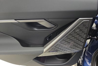 2027 BMW 550e 550e xDrive