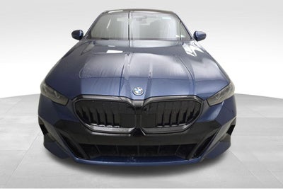 2027 BMW 550e 550e xDrive