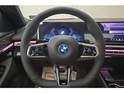 2027 BMW 550e 550e xDrive