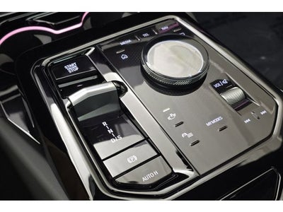 2027 BMW 550e 550e xDrive