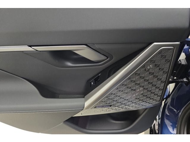 2027 BMW 550e 550e xDrive