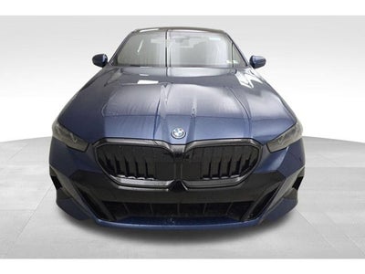 2027 BMW 550e 550e xDrive