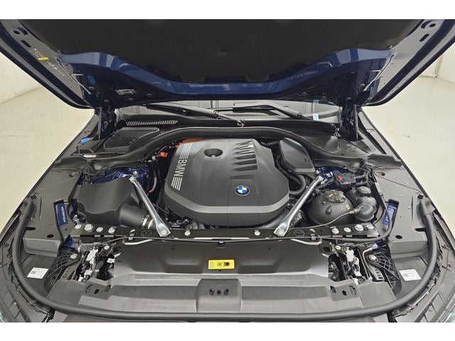 2027 BMW 550e 550e xDrive