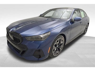 2027 BMW 550e 550e xDrive