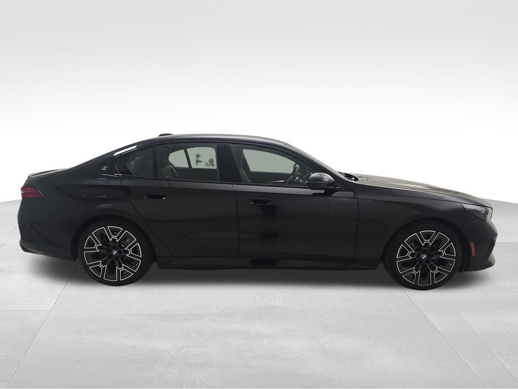 2027 BMW 550e 550e xDrive