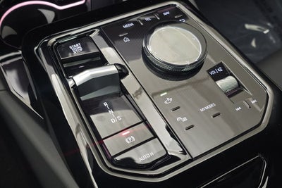 2027 BMW 550e 550e xDrive