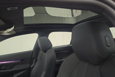 2027 BMW 550e 550e xDrive