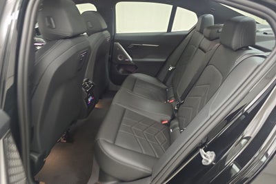 2027 BMW 550e 550e xDrive
