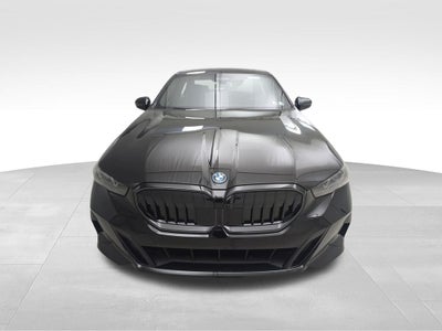 2027 BMW 550e 550e xDrive