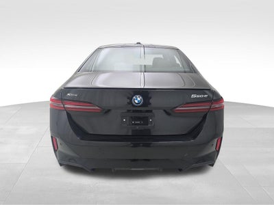 2027 BMW 550e 550e xDrive