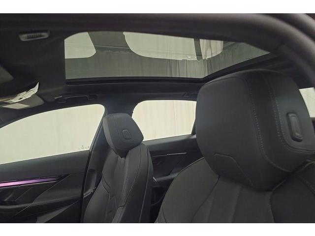 2027 BMW 550e 550e xDrive