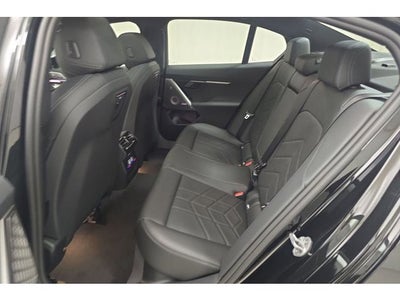2027 BMW 550e 550e xDrive