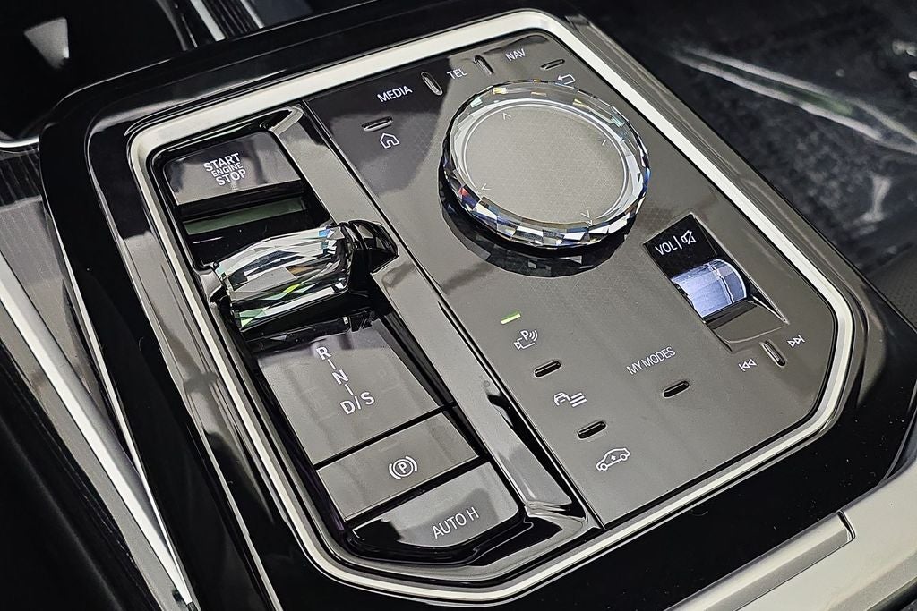 2026 BMW 750e xDrive 750e xDrive