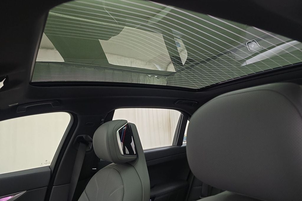 2026 BMW 750e xDrive 750e xDrive