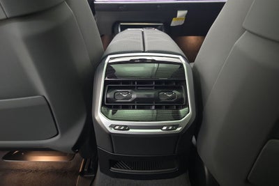 2026 BMW 750e xDrive 750e xDrive