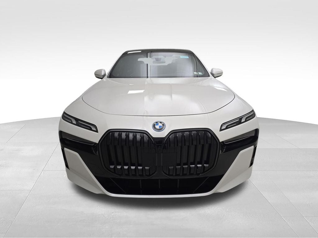 2026 BMW 750e xDrive 750e xDrive