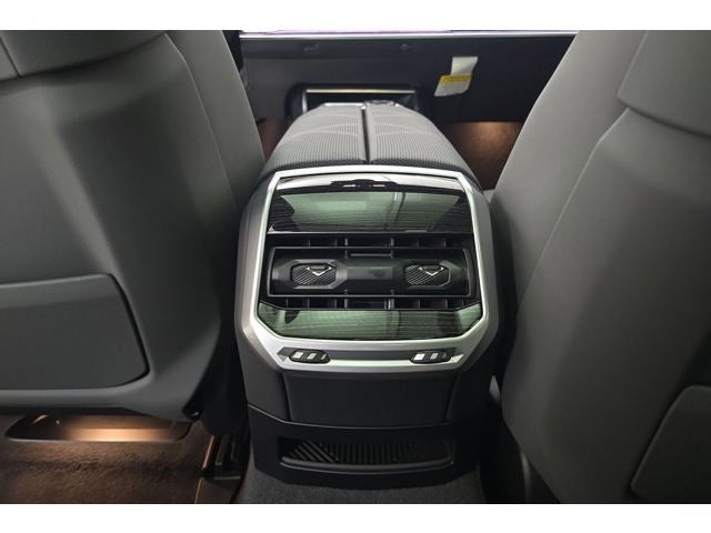 2026 BMW 750e xDrive 750e xDrive