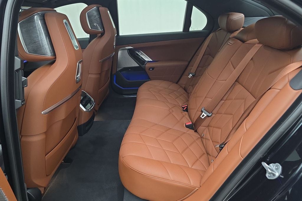 2025 BMW 750e xDrive 750e xDrive