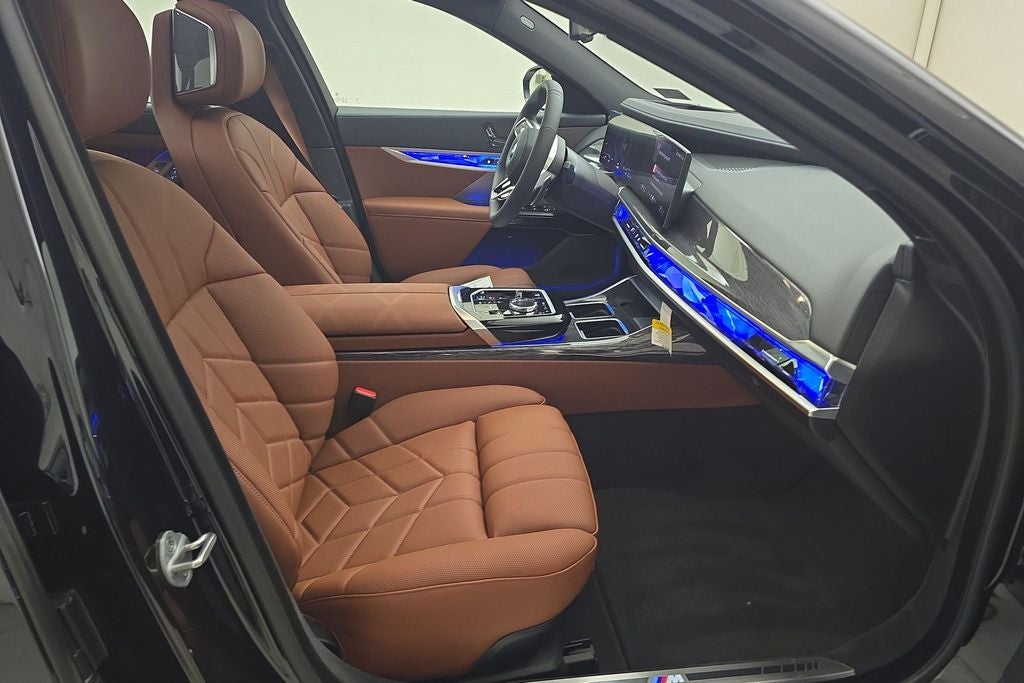 2025 BMW 750e xDrive 750e xDrive