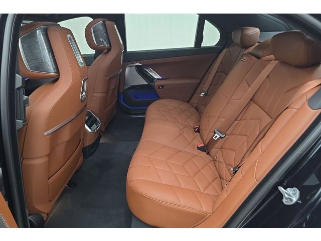 2025 BMW 750e xDrive 750e xDrive