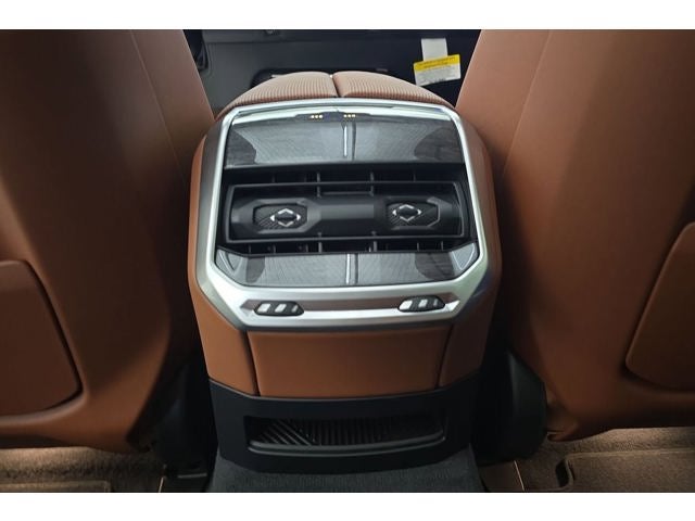 2025 BMW 750e xDrive 750e xDrive