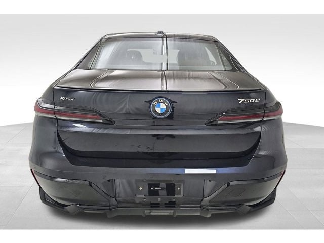 2025 BMW 750e xDrive 750e xDrive
