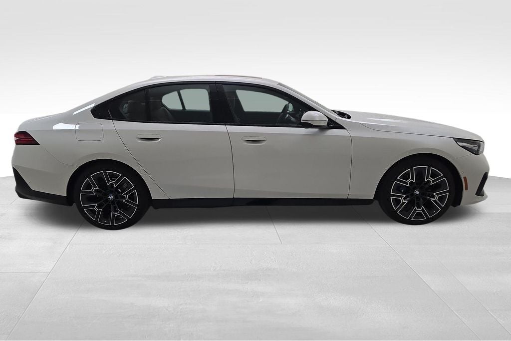 2026 BMW 530i 530i xDrive