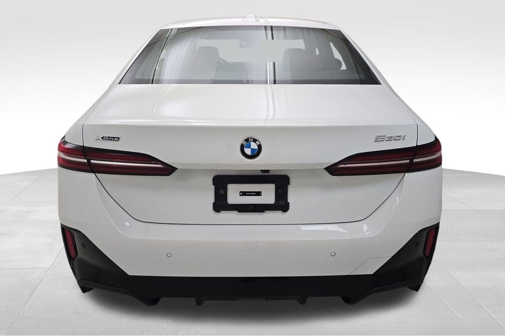 2026 BMW 530i 530i xDrive